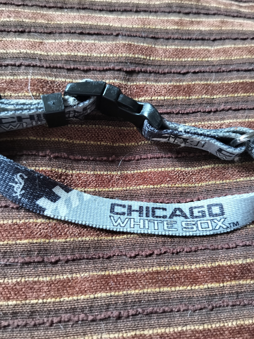 Chicago White Sox Half Inch Dog/Cat Collar  Black/Gray For 12 -14 Neck